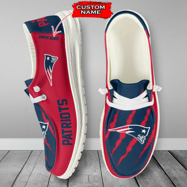 New England Patriots Scratch Hey Dude Shoes -  Moccasin Slipper