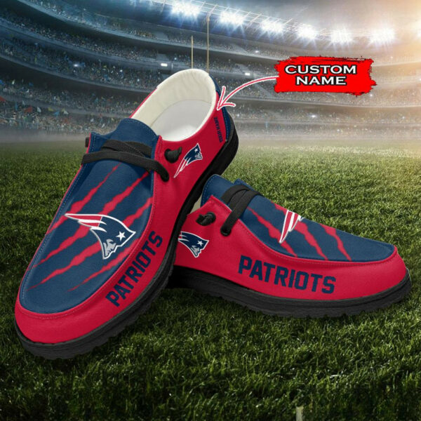 New England Patriots Scratch Hey Dude Shoes -  Moccasin Slipper