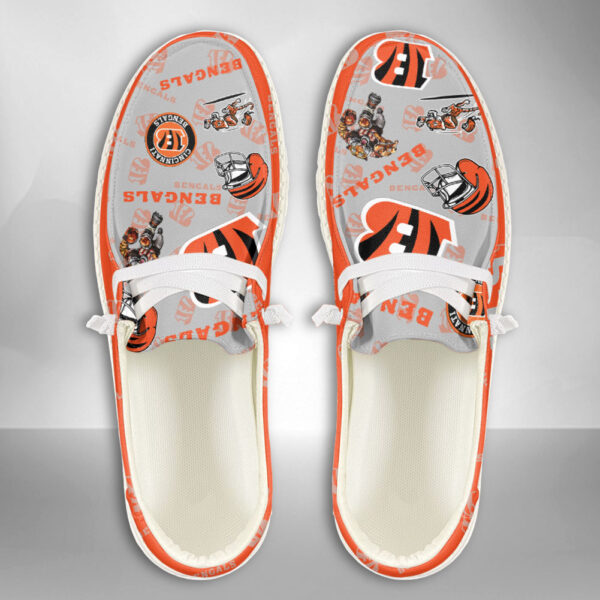 Cincinnati Bengals Logo Pattern Moccasin Slipper